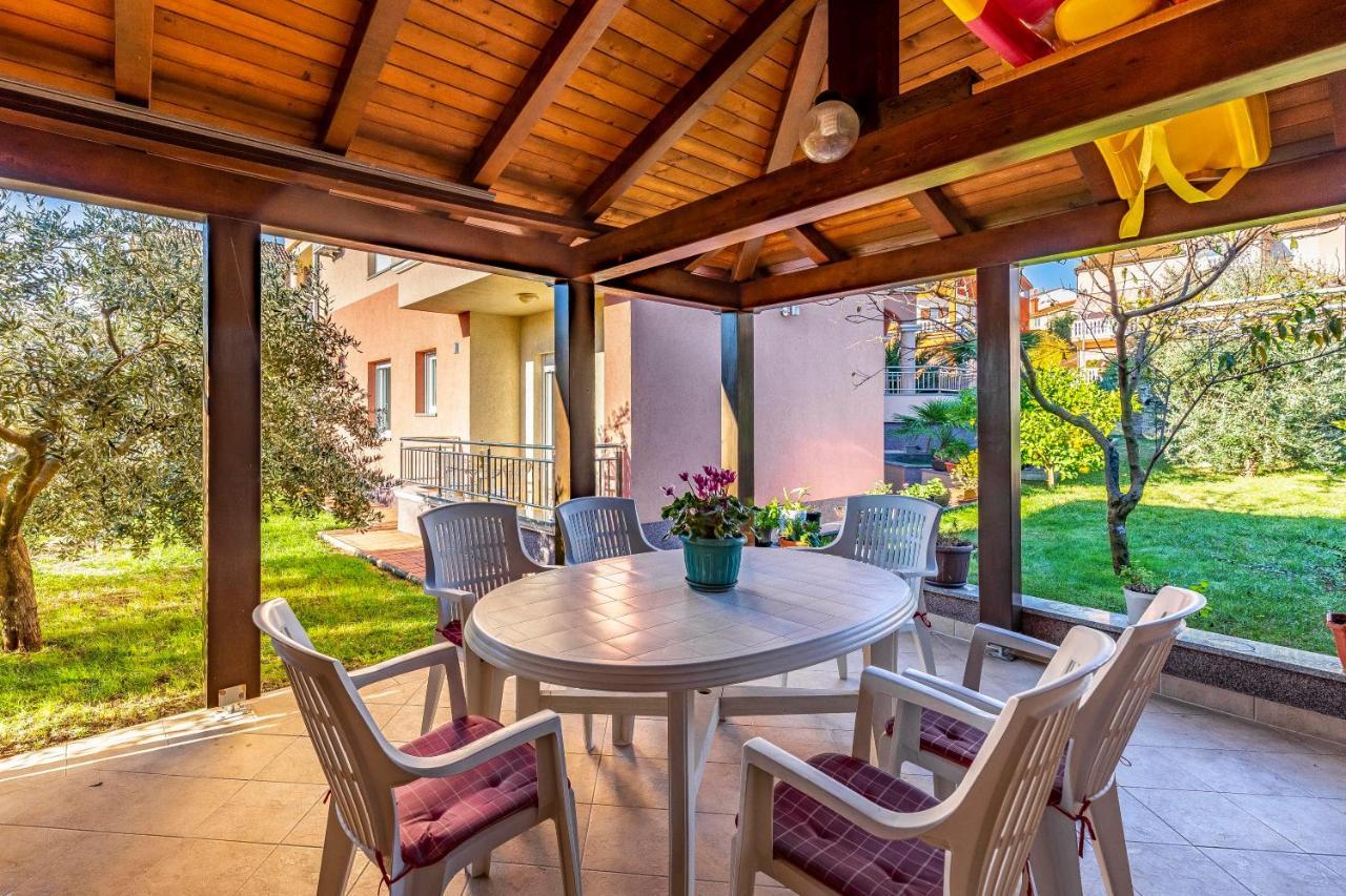Istriensonne - Apartments Veruda Mit Grillterrasse Pula Exteriér fotografie