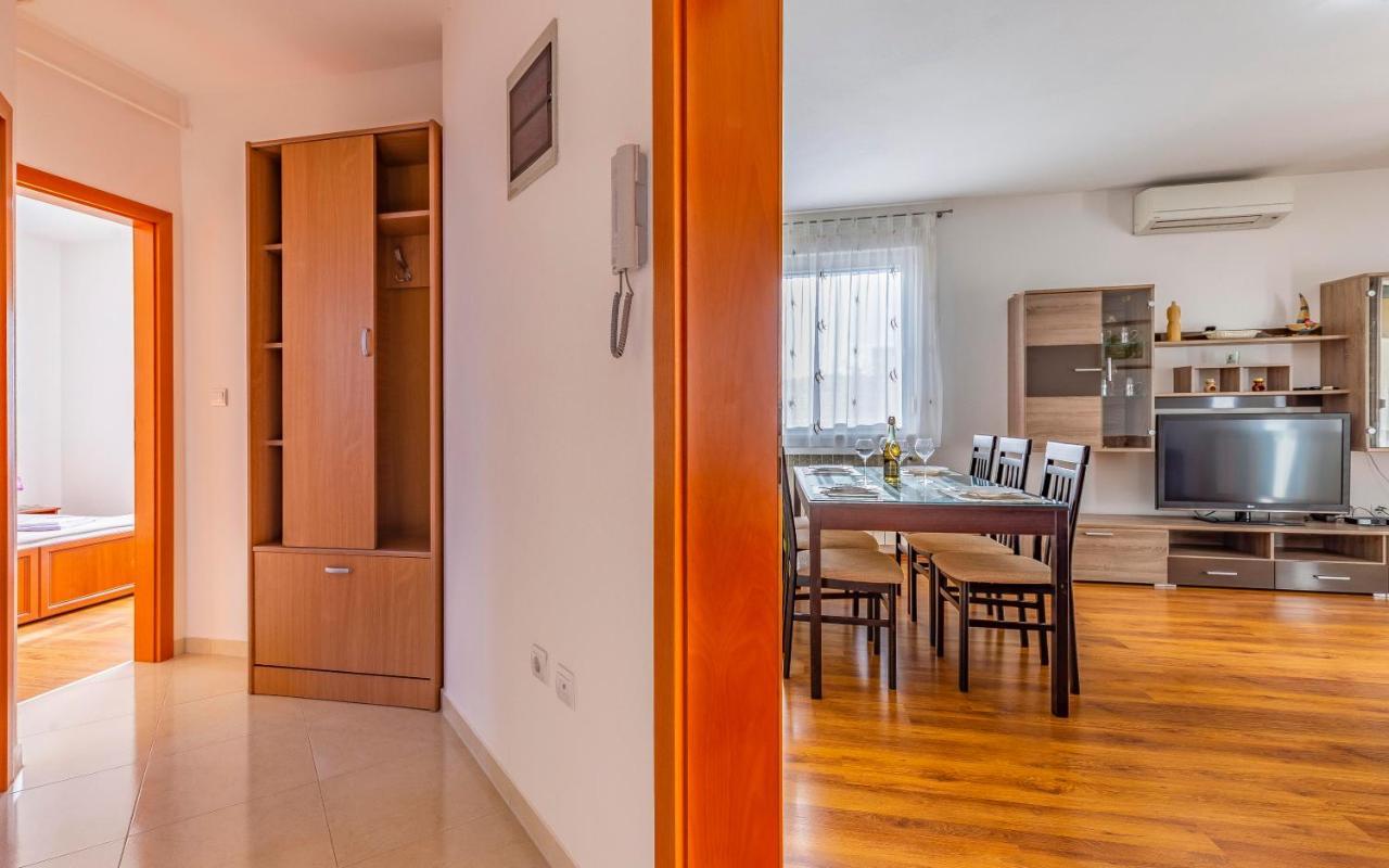 Istriensonne - Apartments Veruda Mit Grillterrasse Pula Exteriér fotografie