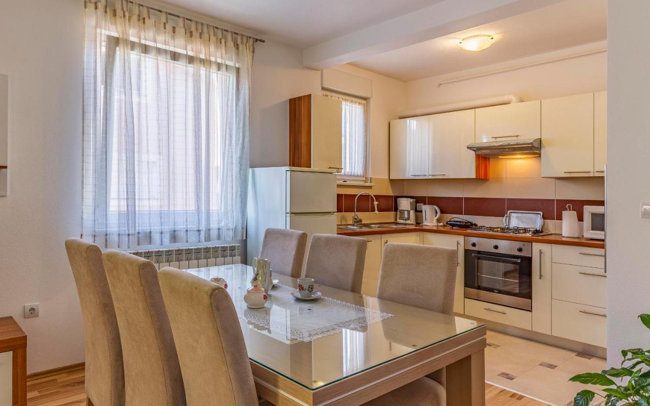 Istriensonne - Apartments Veruda Mit Grillterrasse Pula Exteriér fotografie